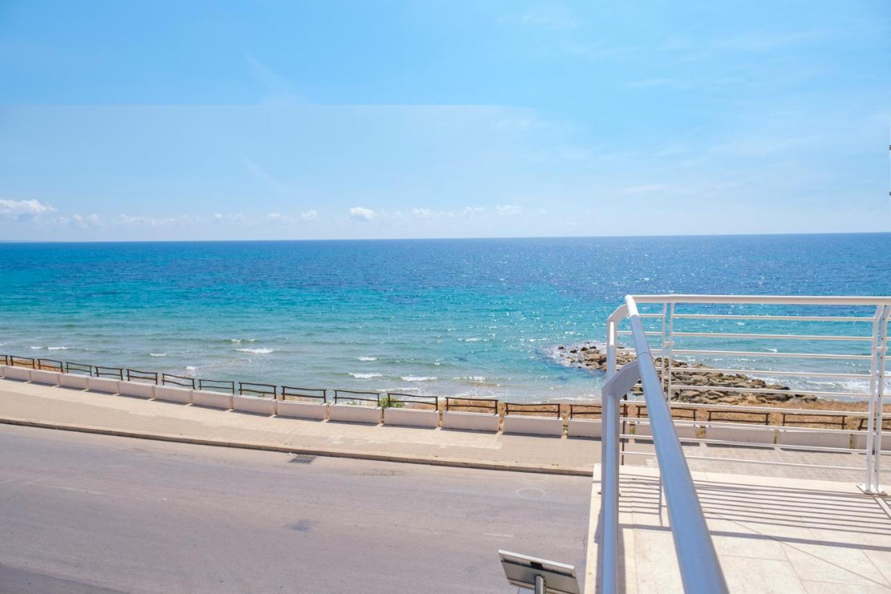 White Apartments & Spa Avola Exterior foto