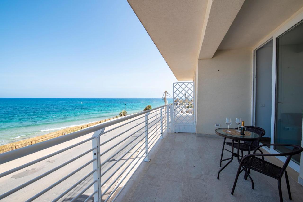 White Apartments & Spa Avola Exterior foto
