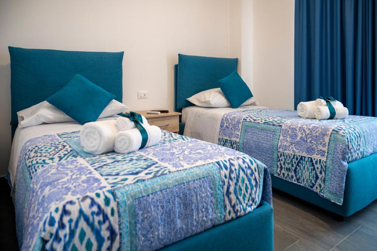 White Apartments & Spa Avola Exterior foto